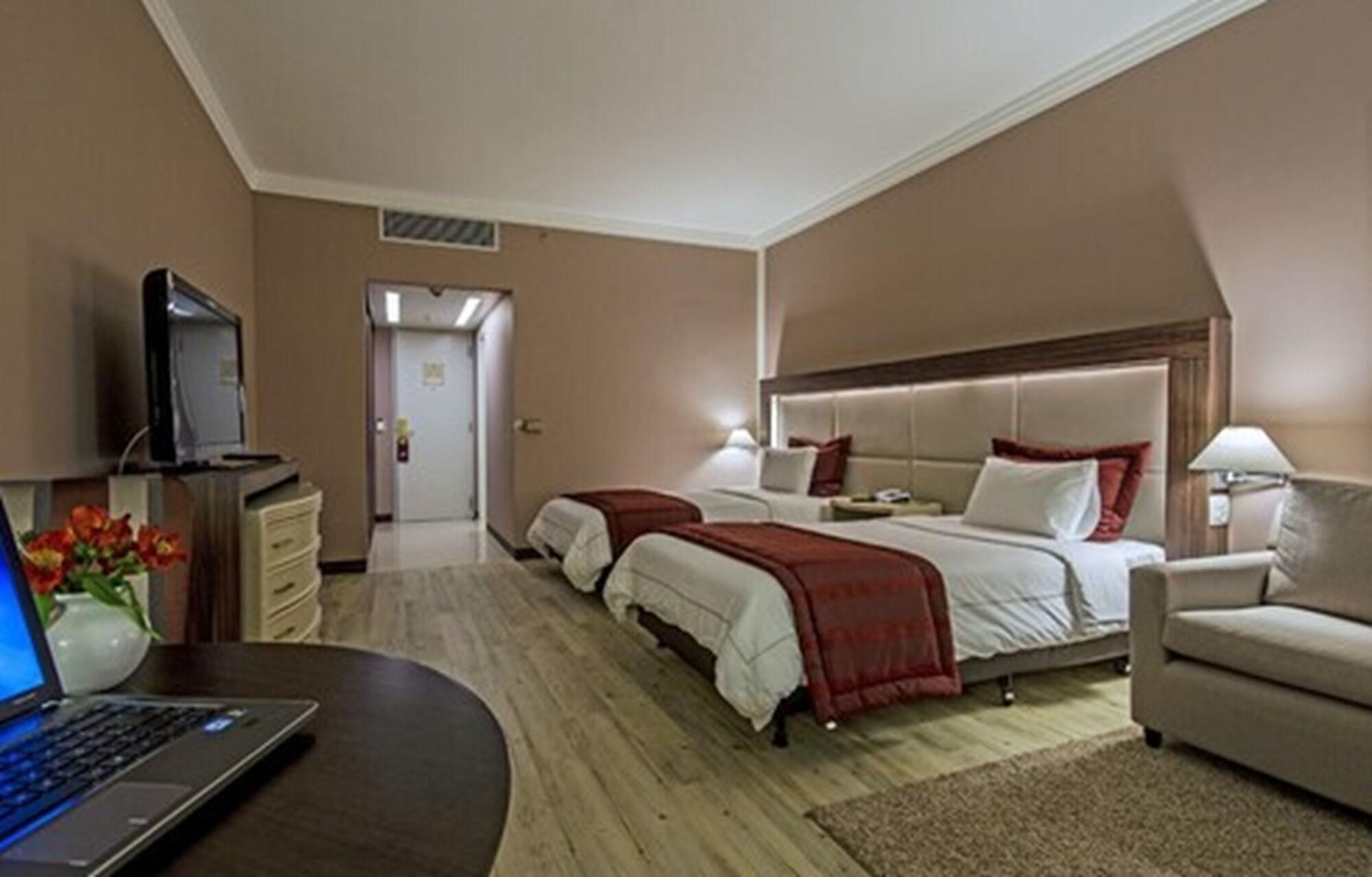 Hotel Transamerica São Paulo Exteriér fotografie A room at the hotel